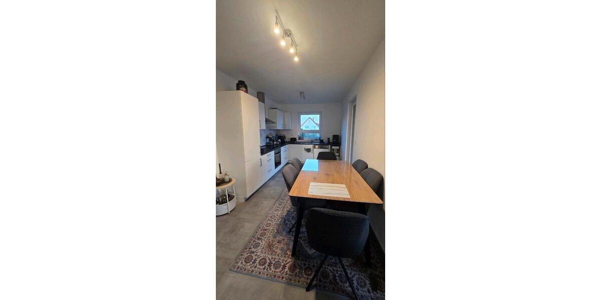 Erdgeschoßwohnung Kassel Harleshausen - 3 Zimmer, 92 m&sup2;, 1.750&euro; | Angebot:25645586