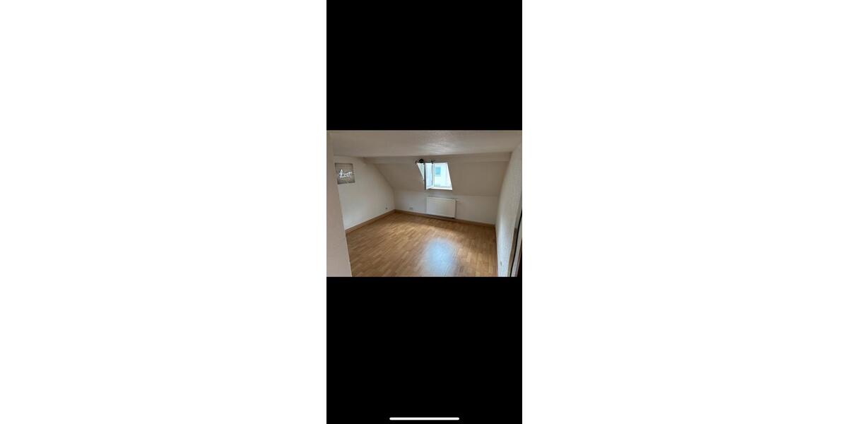 Dachgeschoßwohnung Tuttlingen - 3 Zimmer, 50 m&sup2;, 450&euro; | Angebot:26691636