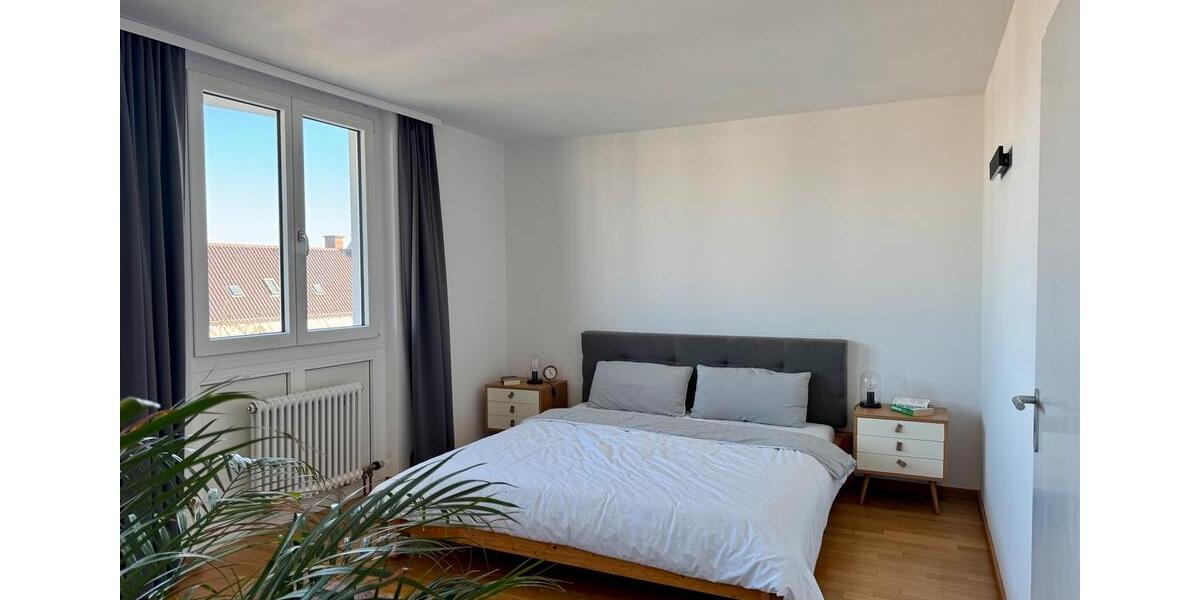 Dachgeschoßwohnung München Schwanthalerhöhe - 4 Zimmer, 109 m&sup2;, 2.950&euro; | Angebot:25764432