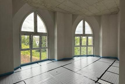 Exklusive 3-Raum-NeubauWohnung in zu Wohnraum umgebauter St. Nikolaus Kirche in Rheinberg-Orsoy