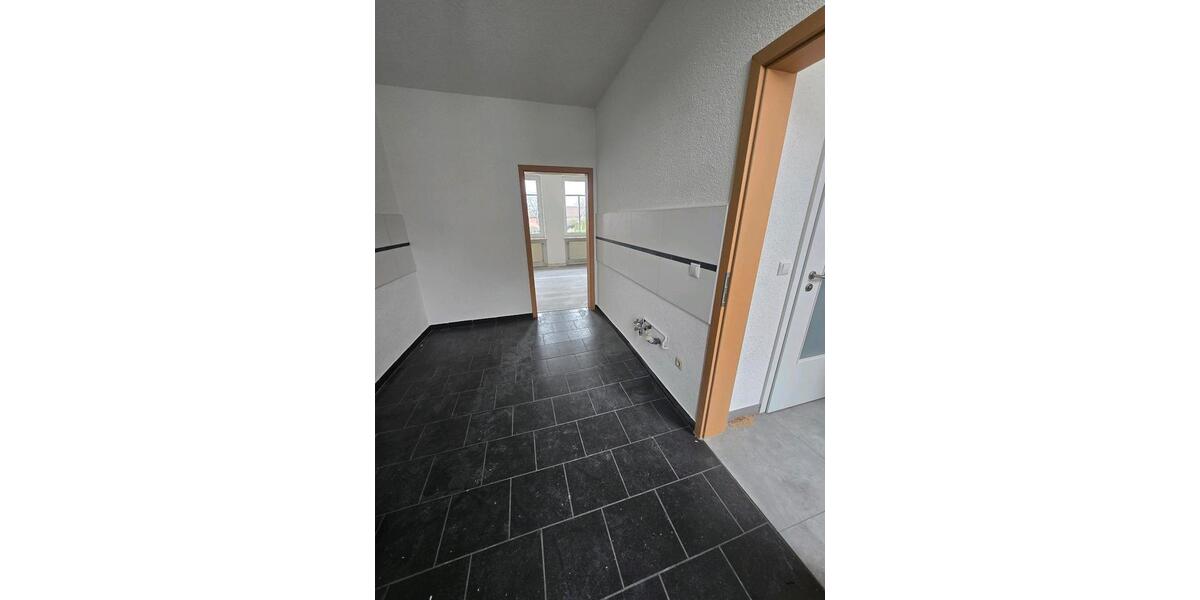 Etagenwohnung Burg - 1 Zimmer, 34 m&sup2;, 286&euro; | Angebot:25892805