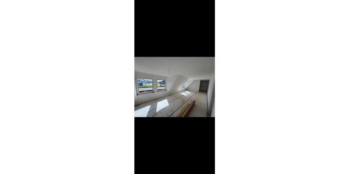 Dachgeschoßwohnung Bredstedt - 3 Zimmer, 66 m&sup2;, 858&euro; | Angebot:26655353