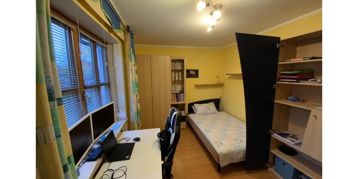 Erdgeschoßwohnung Schrobenhausen - 4 Zimmer, 119 m&sup2;, 1.300&euro; | Angebot:24658272