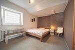 Dachgeschoßwohnung Essen Stadtbezirk VIII - 2 Zimmer, 65 m&sup2;, 1.200&euro; | Angebot:26149272