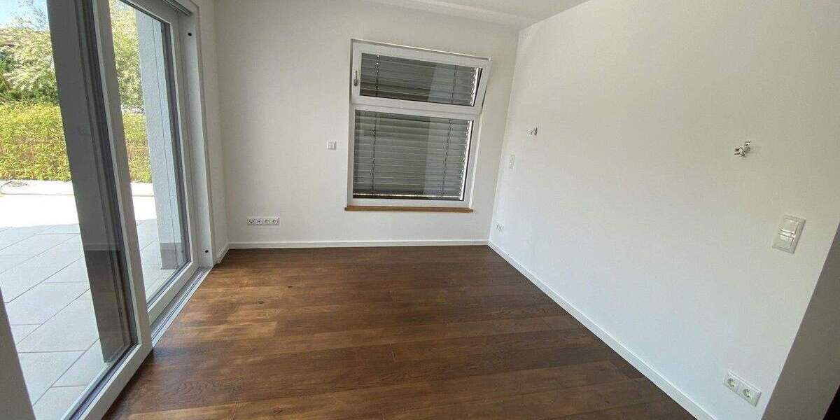 Etagenwohnung Emertsham - 5 Zimmer, 155 m&sup2;, 2.450&euro; | Angebot:24978661