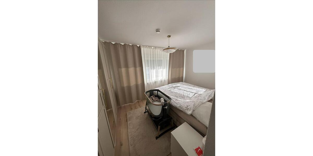 Etagenwohnung Bruchköbel - 3 Zimmer, 85 m&sup2;, 1.100&euro; | Angebot:26471173
