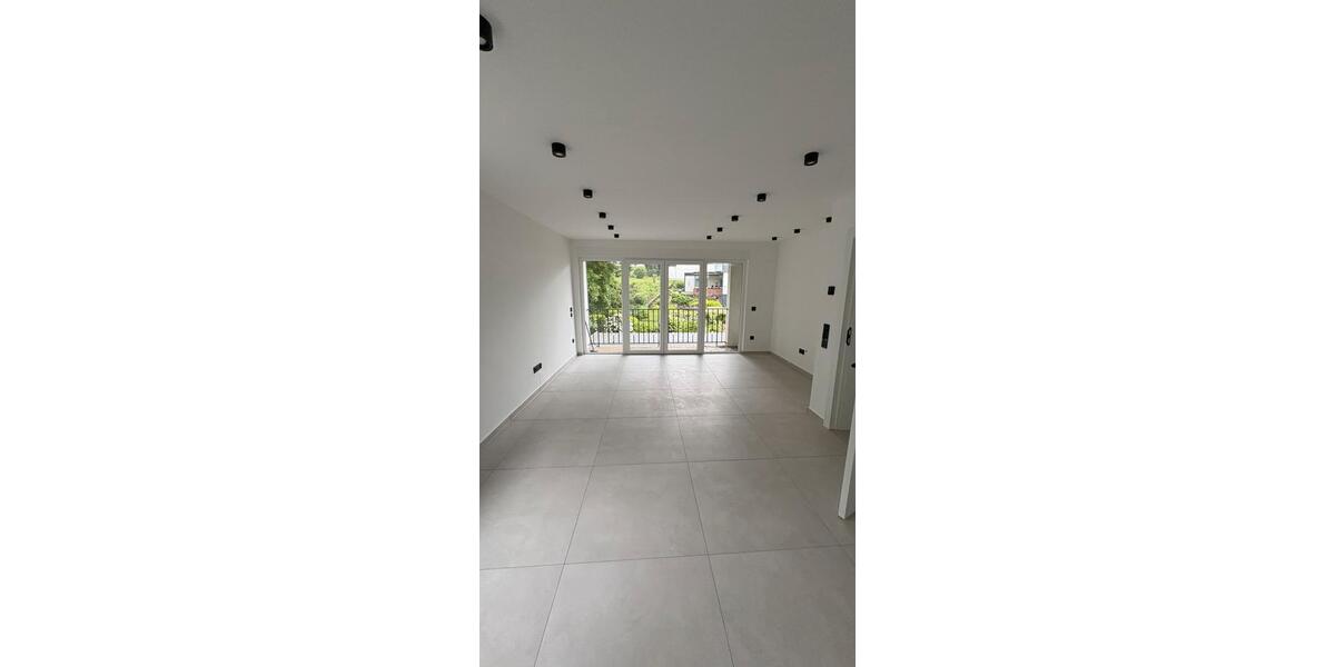 Dachgeschoßwohnung Wermelskirchen - 3 Zimmer, 70 m&sup2;, 1.250&euro; | Angebot:26505466