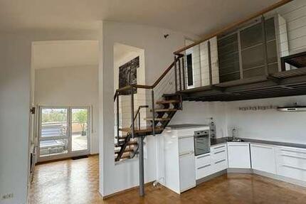 Haus Stuttgart Bad Cannstatt - 1 Zimmer, 86 m&sup2;, 1.550&euro; | Angebot:26614157