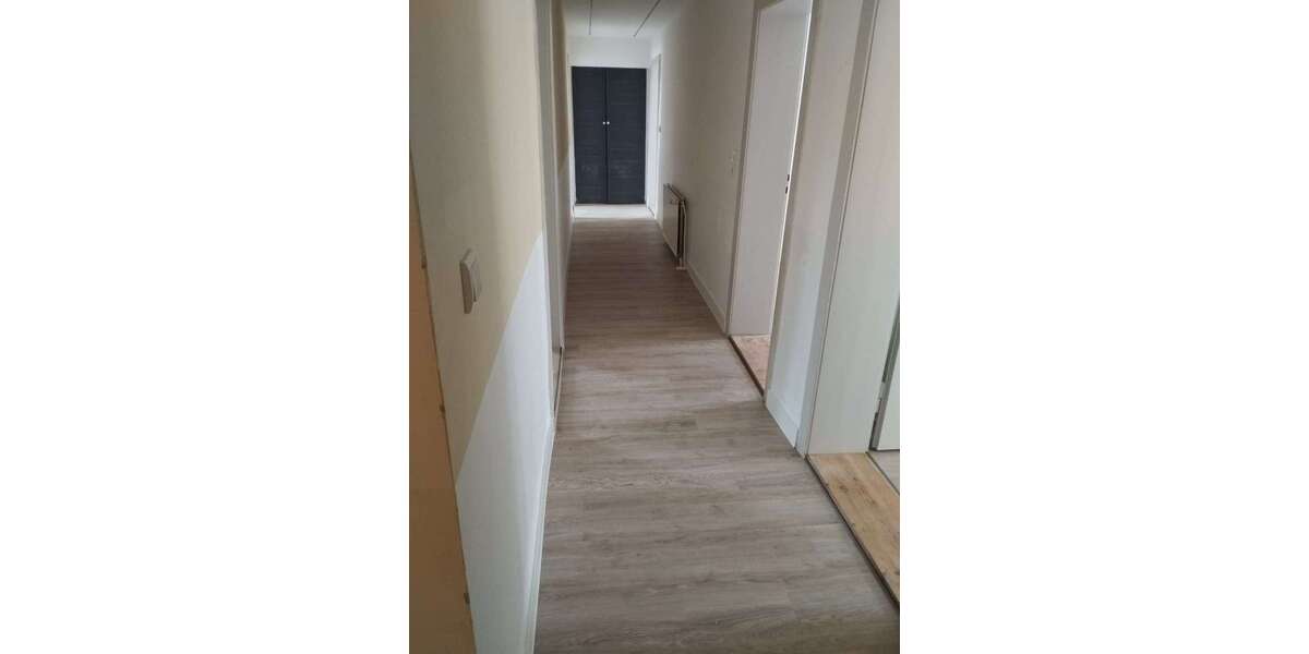 Etagenwohnung Luckenwalde - 4 Zimmer, 116 m&sup2;, 895&euro; | Angebot:25370949