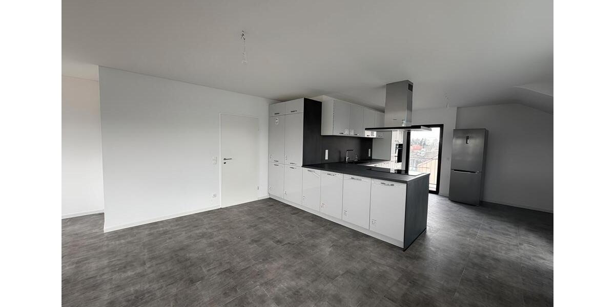 Dachgeschoßwohnung Sankt Augustin - 2 Zimmer, 102 m&sup2;, 1.310&euro; | Angebot:26072587