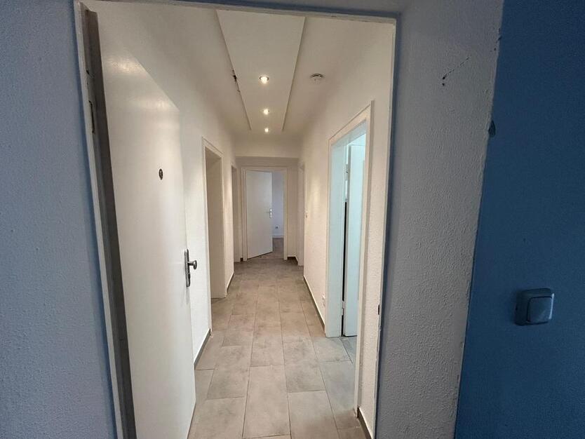 Möbliertes WG Zimmer mit unweit der Uni und vom Hauptbahnhof zimmer