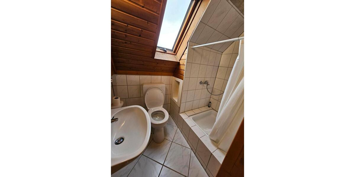 Wohnen auf Zeit Siegen - 1 Zimmer, 230 m&sup2;, 355&euro; | Angebot:24254607