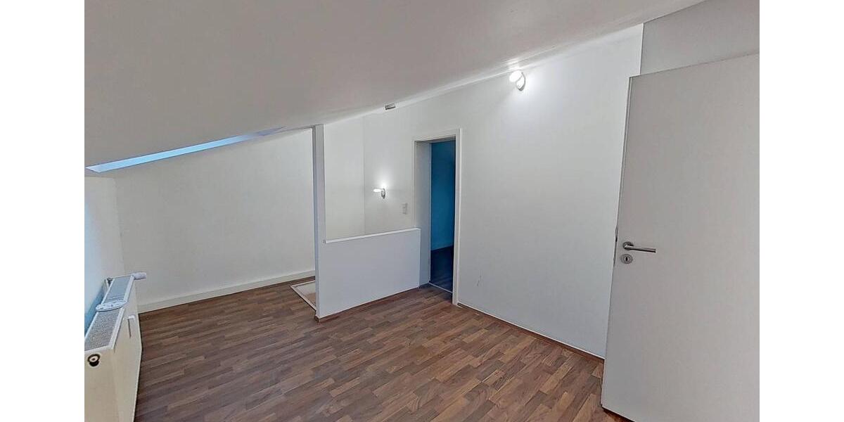 Dachgeschoßwohnung Gelsenkirchen Ückendorf - 4 Zimmer, 89 m&sup2;, 785&euro; | Angebot:25146010