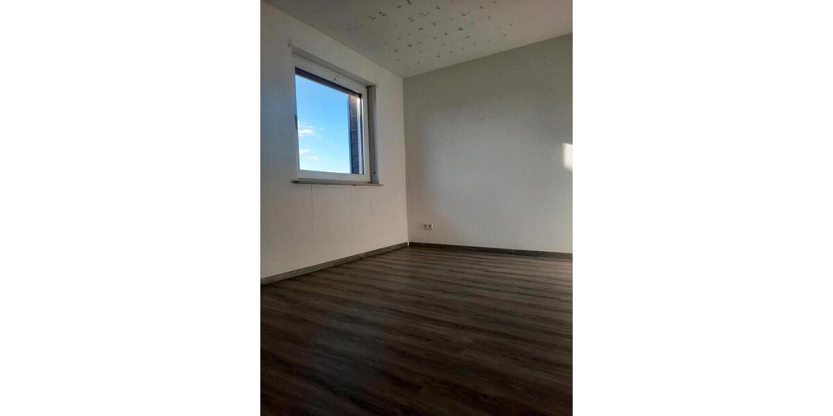 Dachgeschoßwohnung Neustadt (Hessen) - 3.5 Zimmer, 80 m&sup2;, 850&euro; | Angebot:25945234