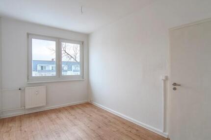 FAMILIENFREUNDLICH mit BALKON 4 zimmer