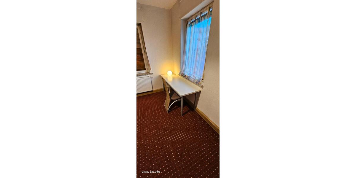 Wohnen auf Zeit Netzschkau - 1 Zimmer, 24 m&sup2;, 25&euro; | Angebot:25990789