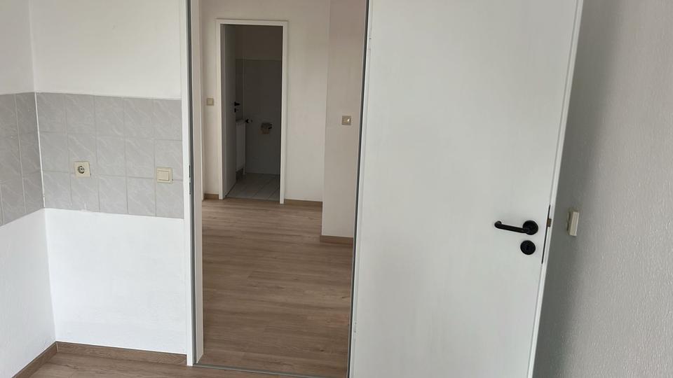 Dachgeschoßwohnung Bitterfeld-Wolfen Bitterfeld - 3 Zimmer, 70 m&sup2;, 734&euro; | Angebot:26460976