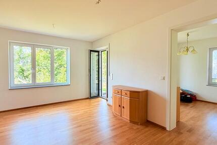 Wohnung Burglengenfeld - 2 Zimmer, 69 m&sup2;, 840&euro; | Angebot:25053153