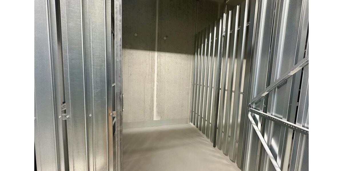 Erdgeschoßwohnung Eisenach - 3 Zimmer, 101 m&sup2;, 1.330&euro; | Angebot:25512318