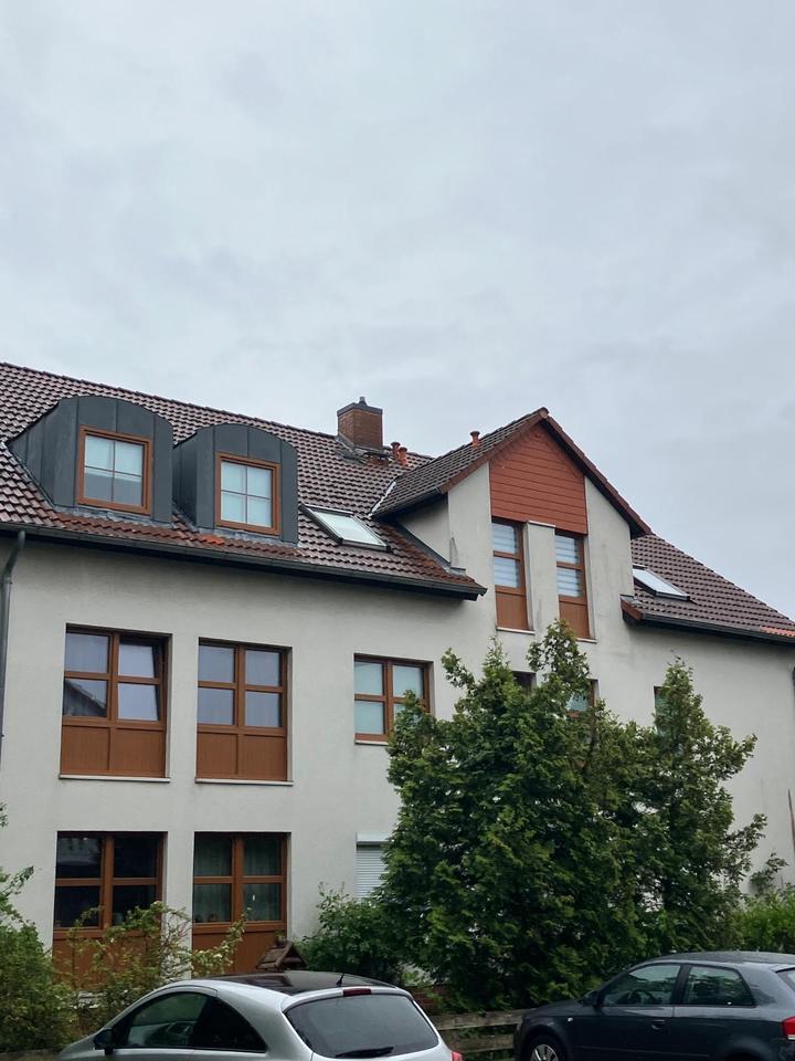 Schöne, ruhige 2 Zimmer DG Wohnung