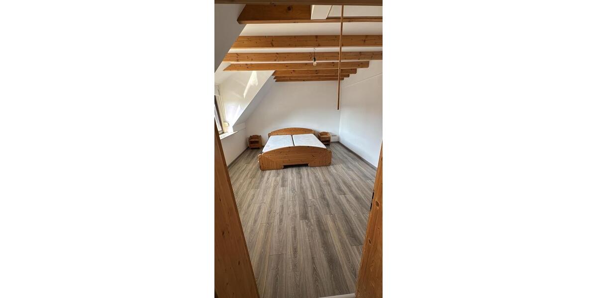 Etagenwohnung Welling - 2 Zimmer, 89 m&sup2;, 890&euro; | Angebot:25886591