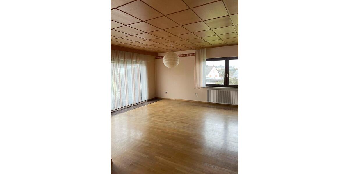 Erdgeschoßwohnung Frankenberg (Eder) - 5 Zimmer, 165 m&sup2;, 1.100&euro; | Angebot:23908357