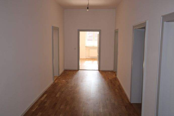 Etagenwohnung Vilsbiburg - 3 Zimmer, 141 m&sup2;, 1.200&euro; | Angebot:24761687