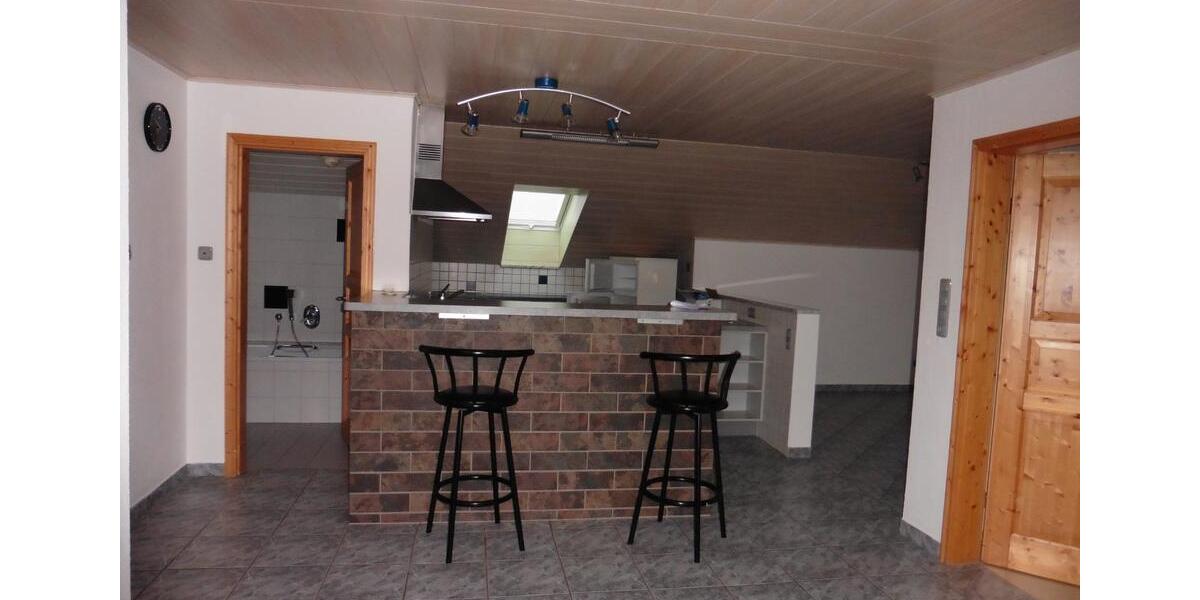 Dachgeschoßwohnung Bischofsheim in der Rhön - 2 Zimmer, 73 m&sup2;, 370&euro; | Angebot:26250512