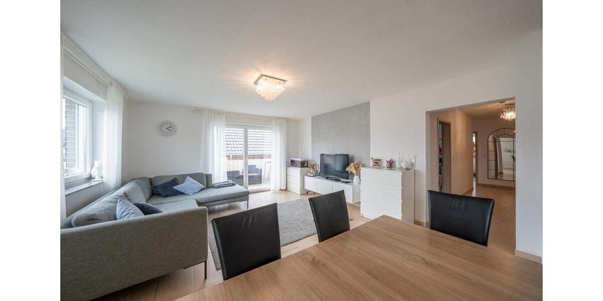 Etagenwohnung Hückelhoven - 3 Zimmer, 88 m&sup2;, 1.030&euro; | Angebot:26487472