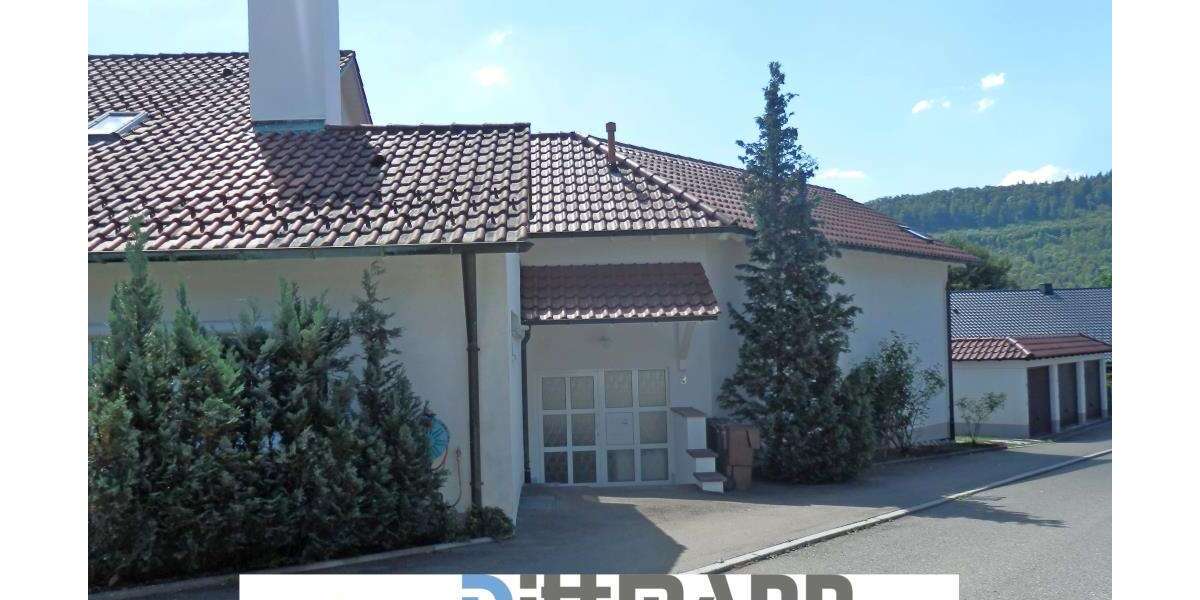 Etagenwohnung Albstadt - 4 Zimmer, 140 m&sup2;, 1.200&euro; | Angebot:23421933