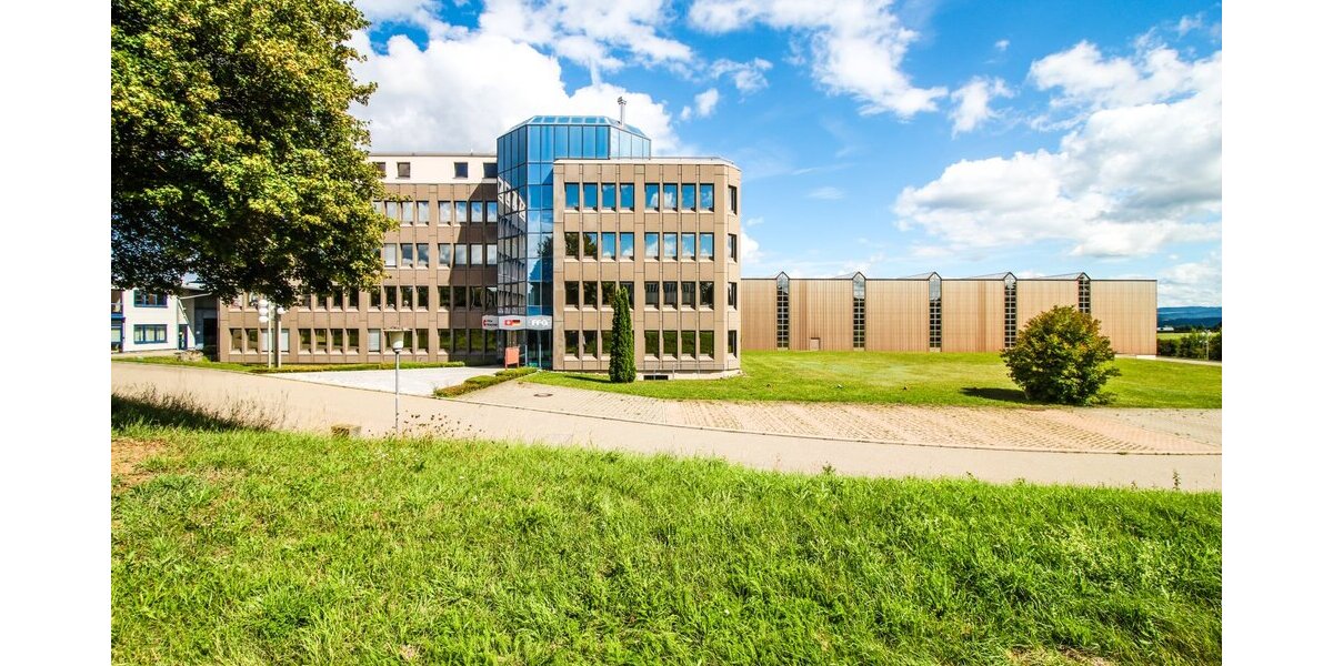 Attraktive Gewerbeimmobilie mit großer Produktionshalle & Büroflächen - Teilflächen möglich! 1 zimmer