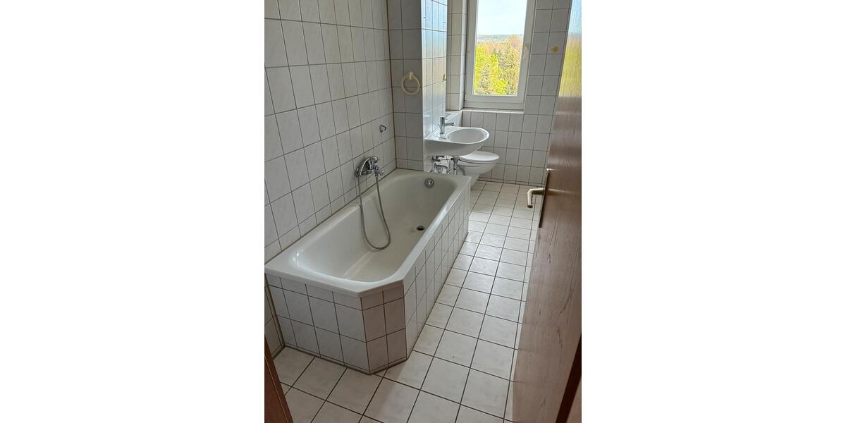 Etagenwohnung Körner - 3 Zimmer, 62 m&sup2;, 345&euro; | Angebot:26357367
