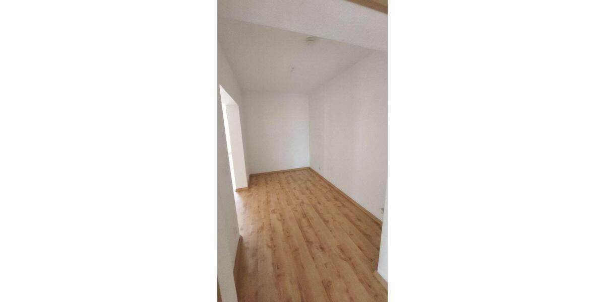 Erdgeschoßwohnung Erkner - 3 Zimmer, 90 m&sup2;, 1.215&euro; | Angebot:23498196