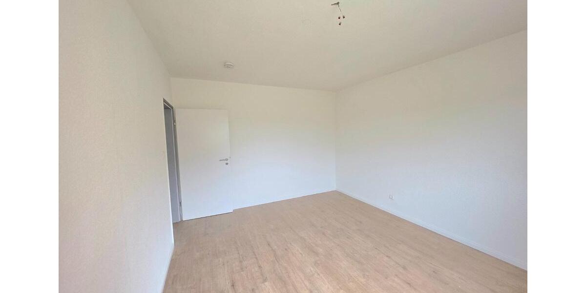 Erdgeschoßwohnung Husum - 3 Zimmer, 78 m&sup2;, 720&euro; | Angebot:25710995