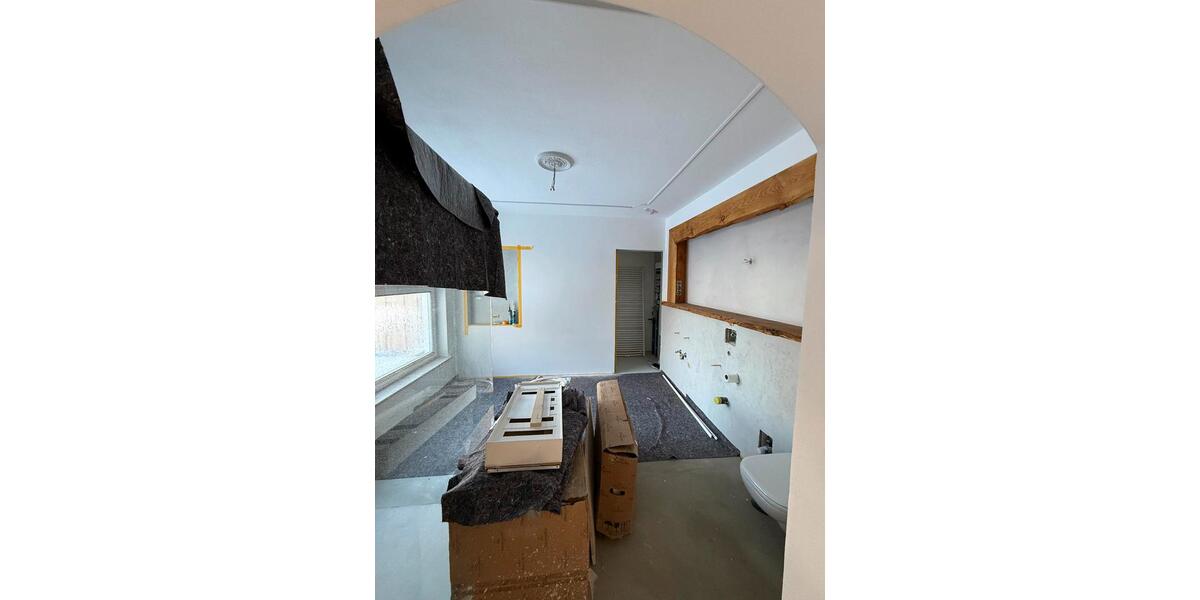 Kernsanierte, großzügige 2-Zimmer Wohnung im Grünen 2 zimmer