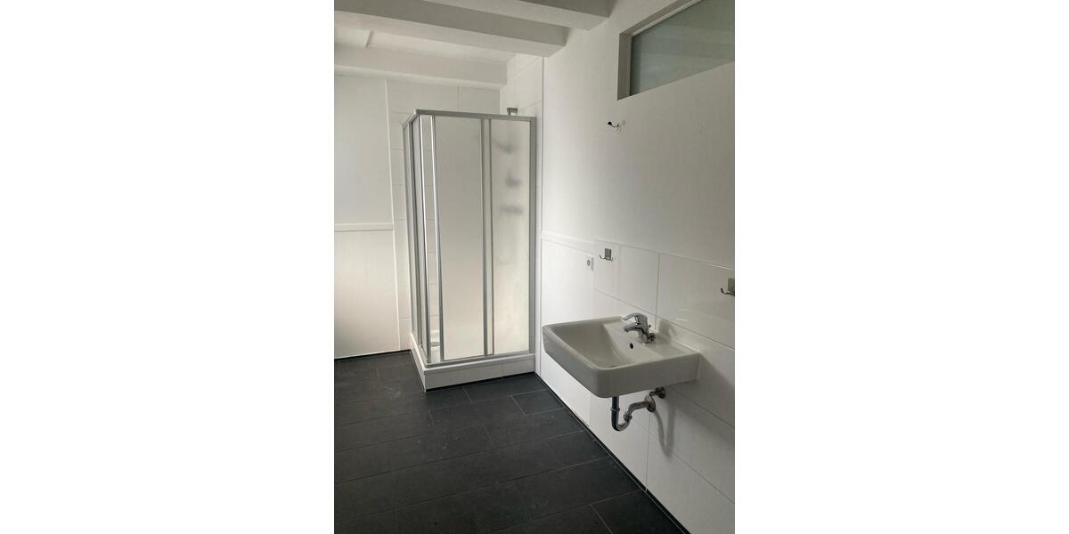 117,04 qm Frisch sanierte 4 Zimmer Wohnung in Strausberg zu vermieten 4 zimmer