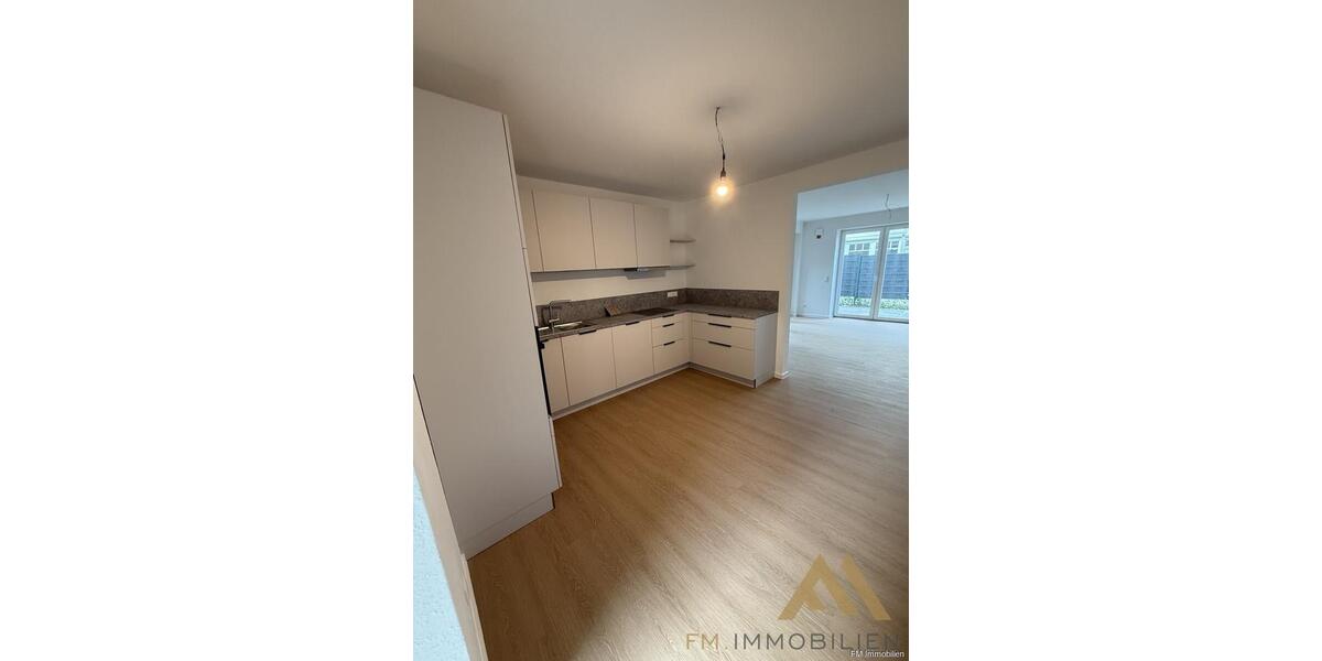 Erdgeschoßwohnung Cloppenburg - 3 Zimmer, 100 m&sup2;, 1.045&euro; | Angebot:26662368