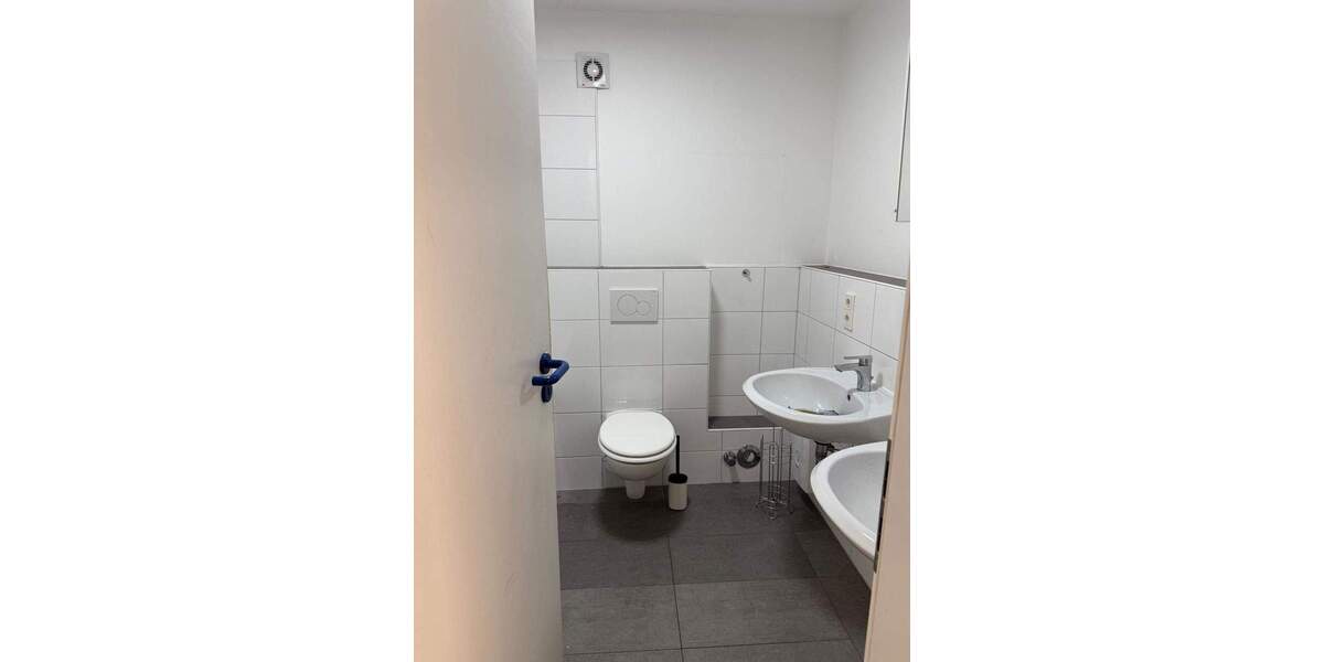 Etagenwohnung Saarbrücken St Johann - 4 Zimmer, 135 m&sup2;, 890&euro; | Angebot:25899693