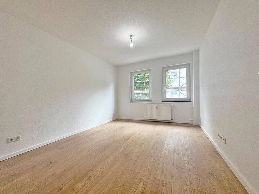 Neustadt Großzügige 4-Zimmer-Wohnung in zentraler Lage