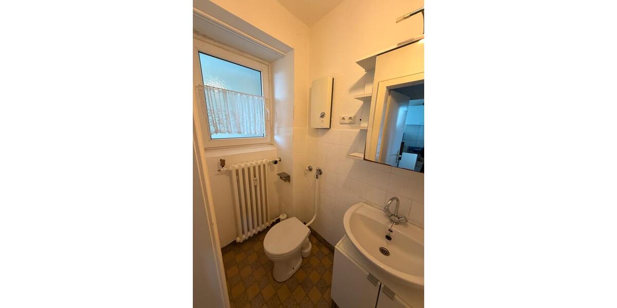 Etagenwohnung Essen Huttrop - 1 Zimmer, 38 m&sup2;, 420&euro; | Angebot:26626194