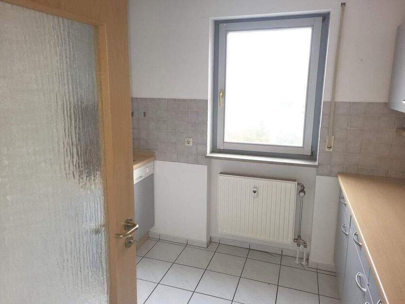 Charmante 2 Zimmer DG-Wohnung mit Balkon, EBK uvm. in Wendelstein OT.