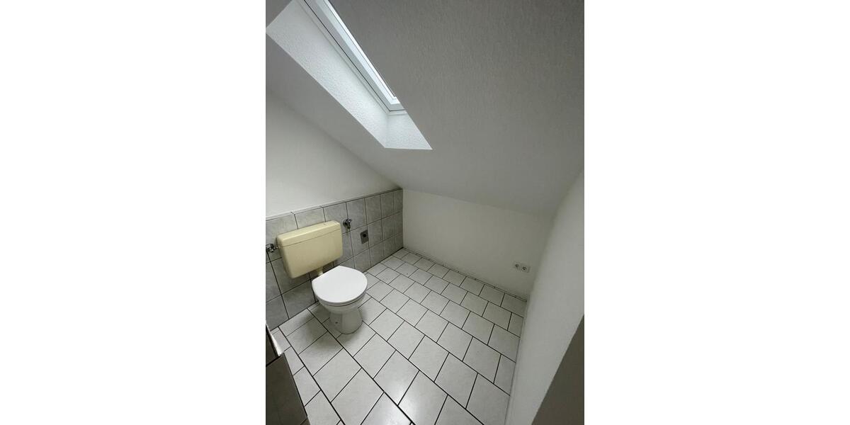 Wohnen auf Zeit Nürnberg Eberhardshof - 5 Zimmer, 145 m&sup2;, 300&euro; | Angebot:26492689