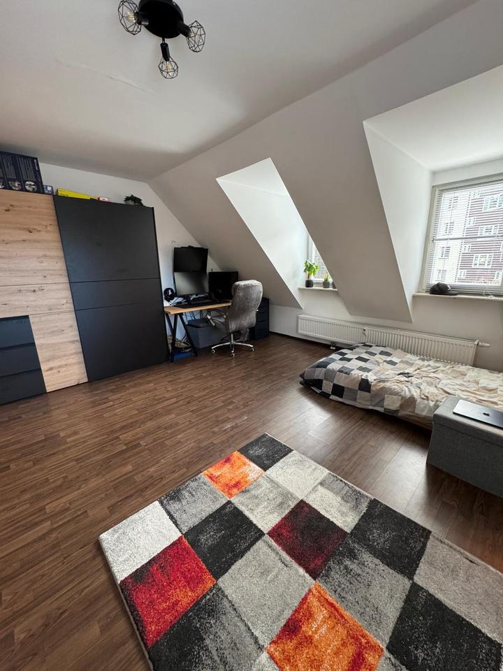 Freies WG-Zimmer in 3er Männer-WG