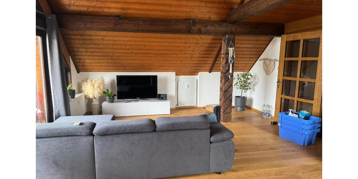 Dachgeschoßwohnung Gersheim - 3 Zimmer, 89 m&sup2;, 700&euro; | Angebot:25653149