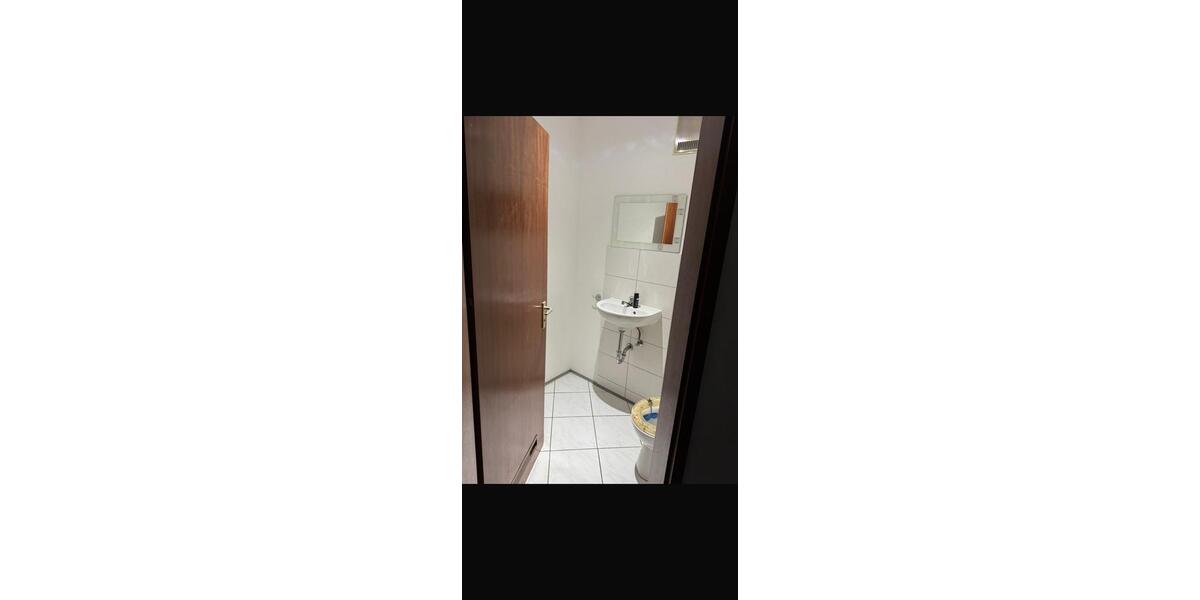 Etagenwohnung Eningen unter Achalm - 3 Zimmer, 83 m&sup2;, 1.440&euro; | Angebot:26593078