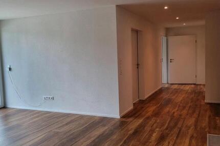 Wohnung zu vermieten 4 zimmer