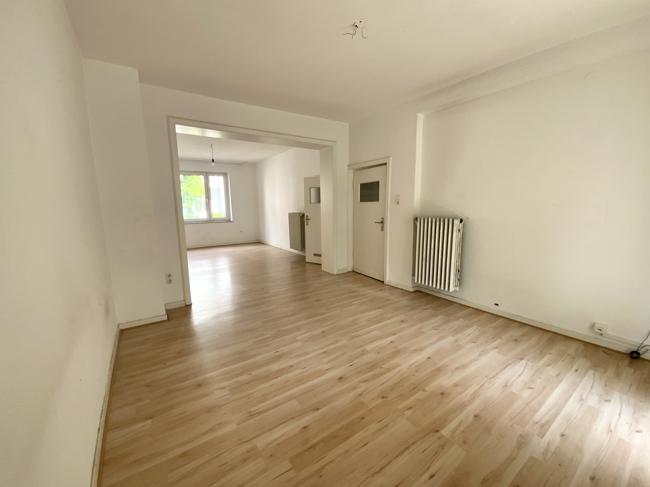 Etagenwohnung Gelsenkirchen - 3 Zimmer, 110 m&sup2;, 660&euro; | Angebot:26663111