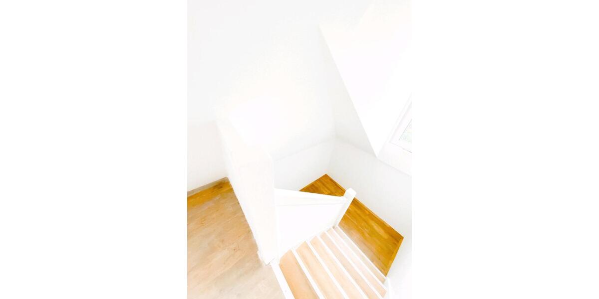 Etagenwohnung Magdeburg Nordwest - 4 Zimmer, 90 m&sup2;, 900&euro; | Angebot:26276447