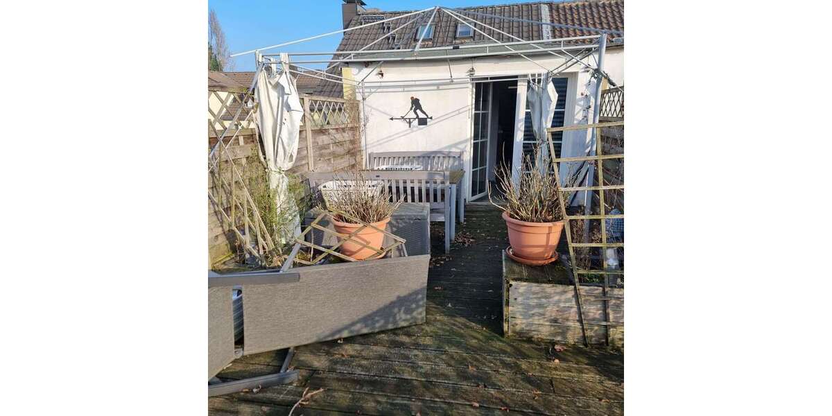 Etagenwohnung Krefeld Cracau - 3 Zimmer, 77 m&sup2;, 625&euro; | Angebot:24683440