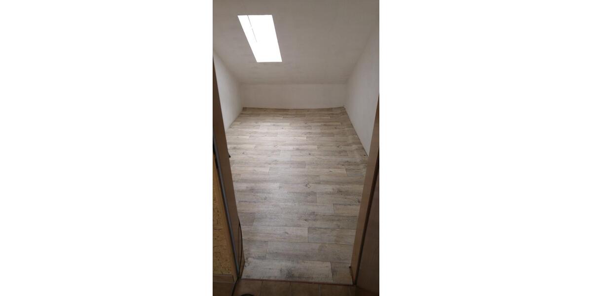 Dachgeschoßwohnung Kahl am Main - 2 Zimmer, 60 m&sup2;, 700&euro; | Angebot:24826309